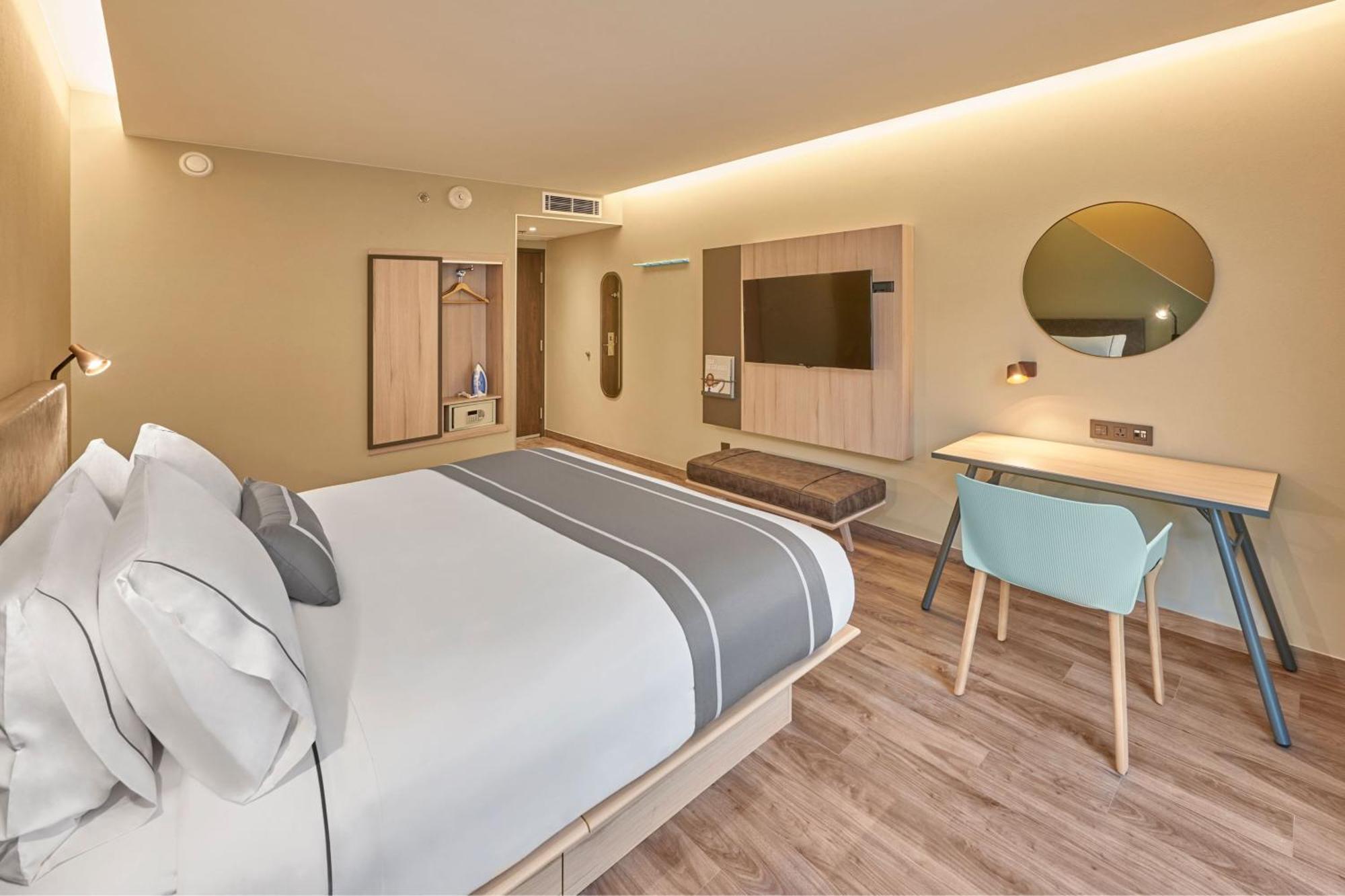 City Express Plus By Marriott Cancun Aeropuerto Riviera Eksteriør billede