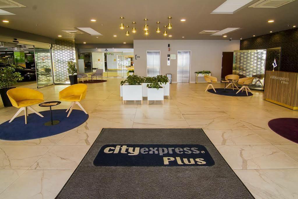 City Express Plus By Marriott Cancun Aeropuerto Riviera Eksteriør billede